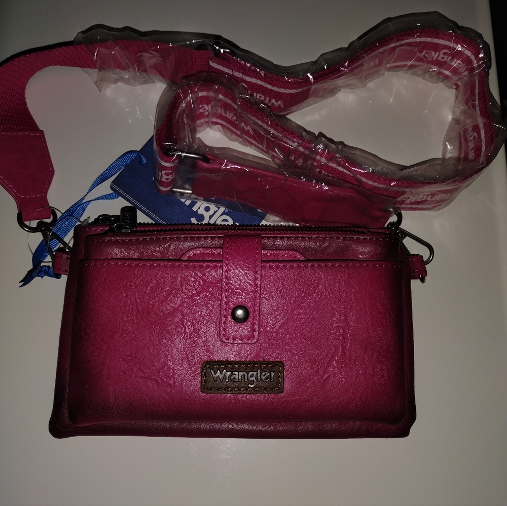 Wrangler Fuchsia Crossbody Bag